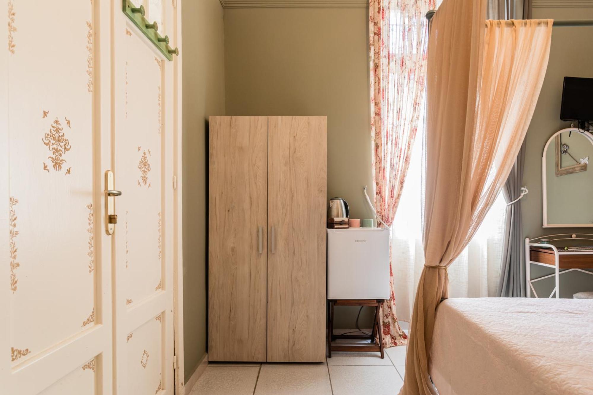 אתונה Alegria Simple Economy Rooms מראה חיצוני תמונה